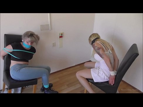 ❤️ E varur / e lidhur dhe e gojës / vajzë në ankth ❤️ Super pornografi tek ne sq.seecamsus.top ☑