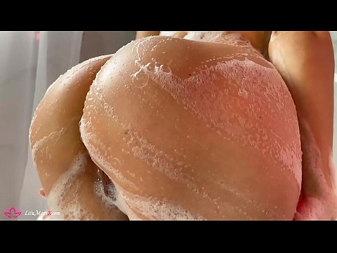 ❤️ Zeshkania masturbon pidhin me vibrator deri në orgazmë intensive në dush ❤️ Super pornografi tek ne sq.seecamsus.top ☑